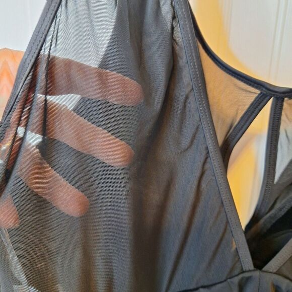 Time‎ And Tru Womens Swimsuit 1 Piece New Plus Size 3X 24W 26W Black Full Bottom - Picture 4 of 15